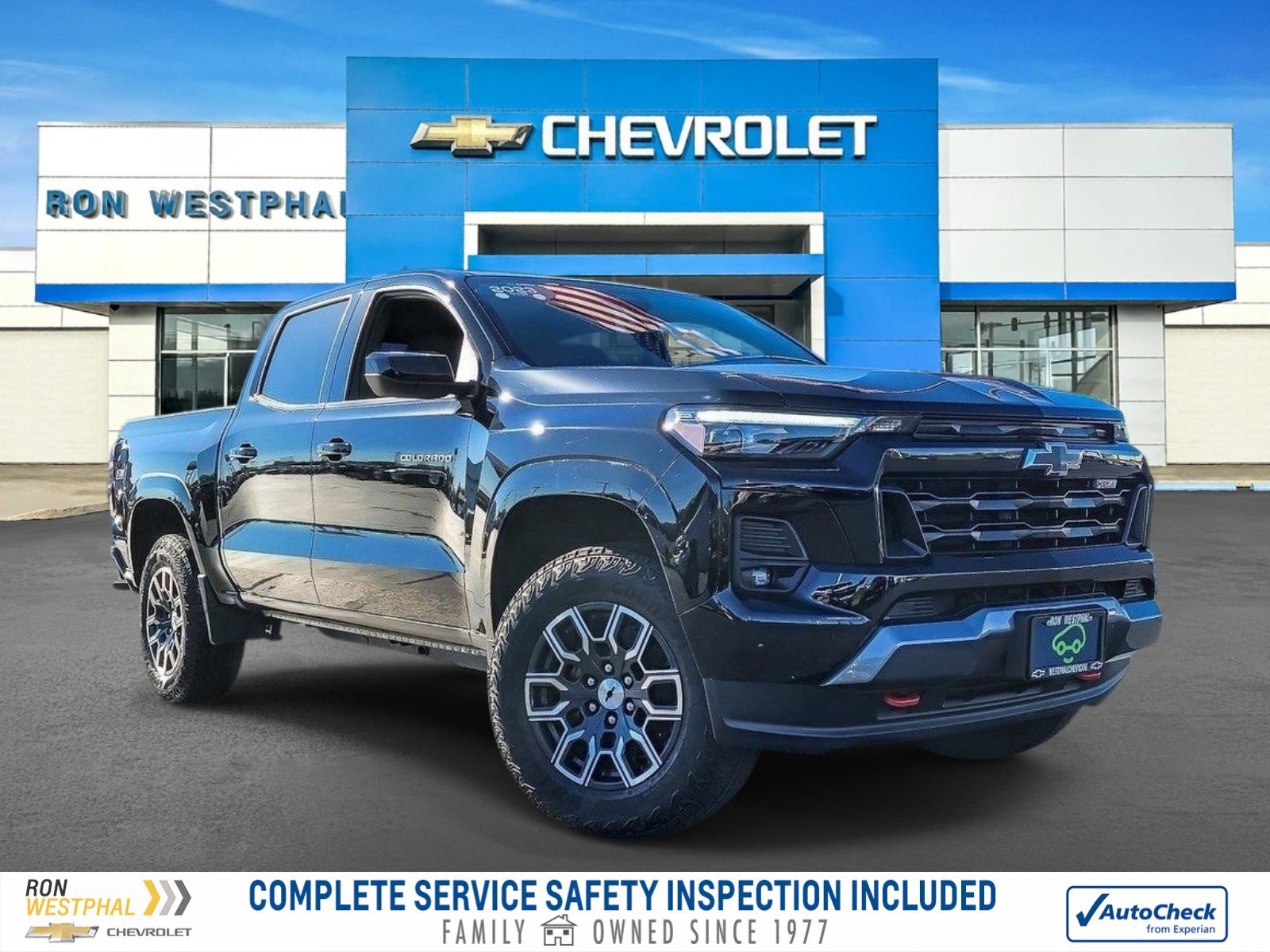 Certified 2023 Chevrolet Colorado Z71 w/ Advanced Trailering Package AWD/4WD image 1
