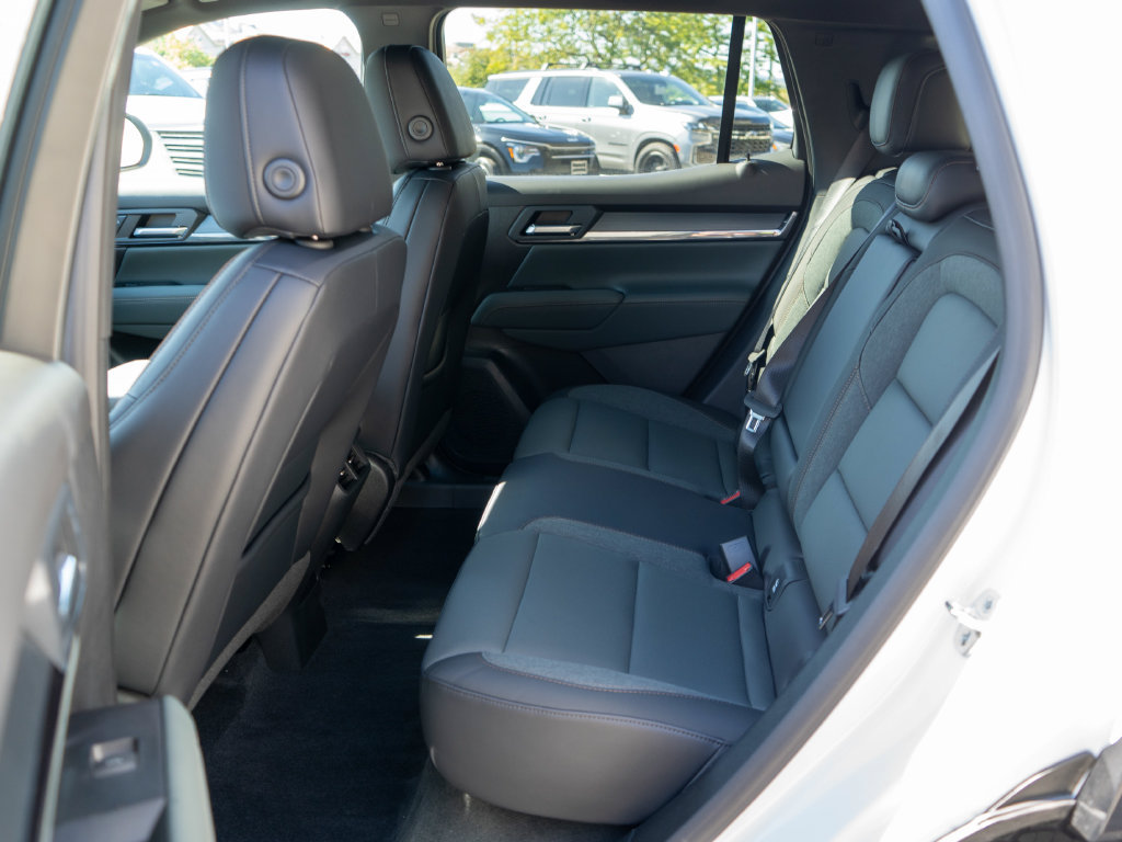 New 2027 GMC Terrain AT4 w/ Convenience Package III AWD/4WD image 12