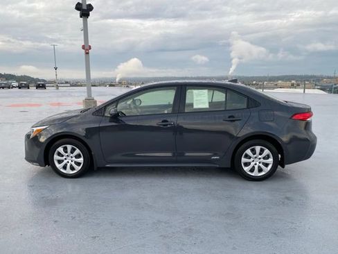 Certified 2023 Toyota Corolla LE AWD/4WD image 9