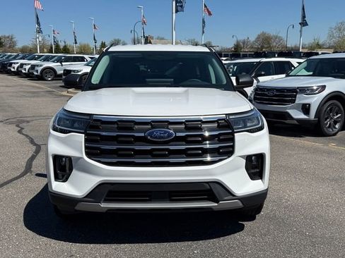 New 2026 Ford Explorer Active image 2