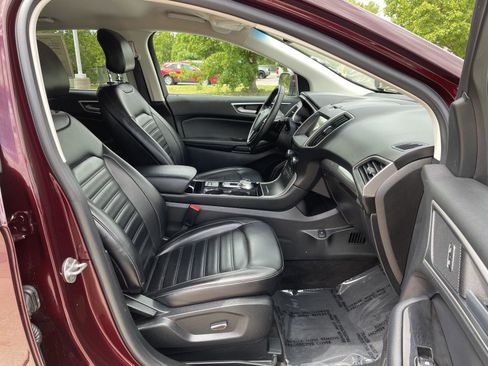 Used 2019 Ford Edge SEL w/ Equipment Group 201A AWD/4WD image 19