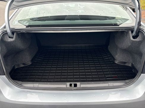 Used 2019 Subaru Impreza 2.0i Premium image 12