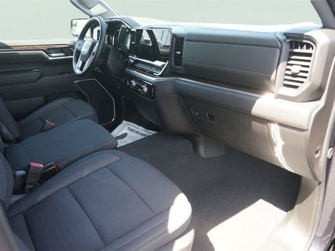 Used 2024 GMC Sierra 1500 Elevation RWD image 17