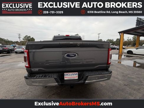 Used 2022 Ford F150 Lariat w/ Trailer Tow Package image 3