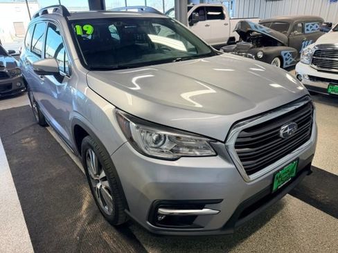 Used 2019 Subaru Ascent Limited w/ Popular Package #2A image 2