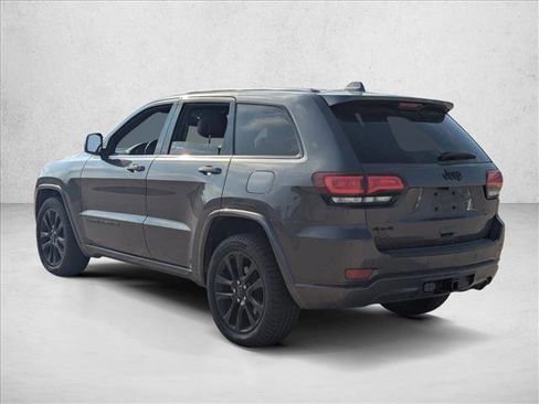 Used 2019 Jeep Grand Cherokee Altitude image 7