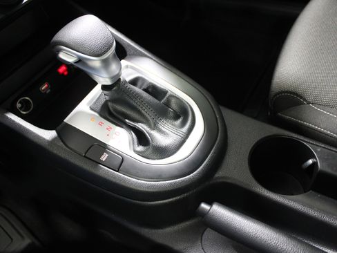 Used 2024 Kia Forte LXS image 14