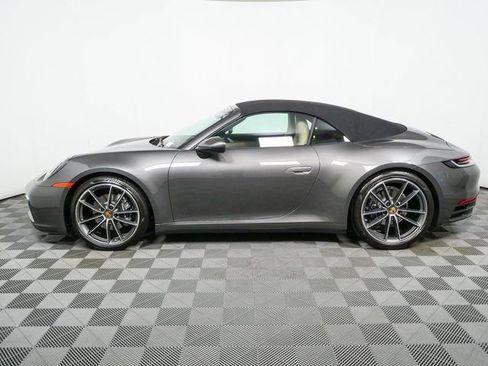 Certified 2020 Porsche 911 Carrera 4 image 2