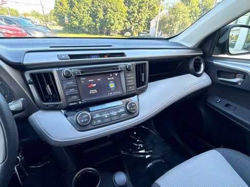 Used 2014 Toyota RAV4 XLE AWD/4WD image 23