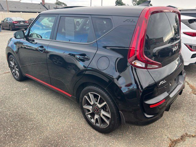 Used 2022 Kia Soul Turbo FWD image 3