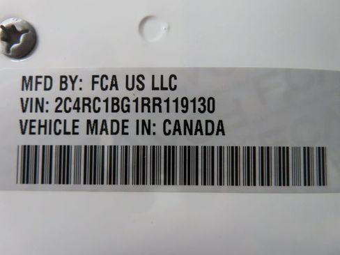 Used 2024 Chrysler Pacifica Touring-L FWD image 60
