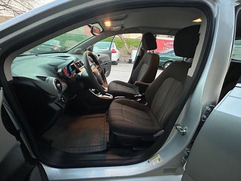 Used 2015 Chevrolet Sonic LT image 15