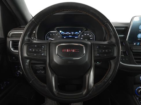 Used 2021 GMC Yukon XL AT4 w/ AT4 Premium Plus Package AWD/4WD image 19