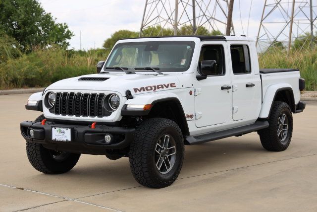 Used 2025 Jeep Gladiator Mojave AWD/4WD image 3