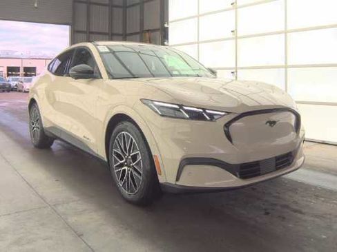 Used 2025 Ford Mustang Mach-E Premium image 2