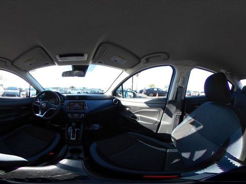 Used 2025 Nissan Versa SV FWD image 42