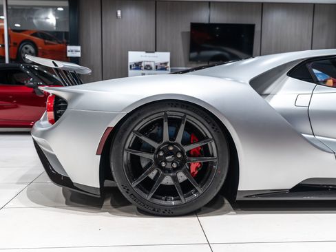 Used 2019 Ford GT image 59