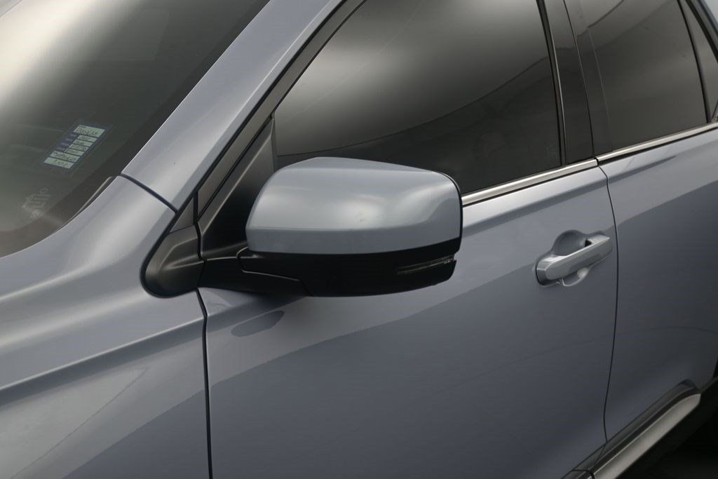 Used 2025 Honda Pilot Touring image 11