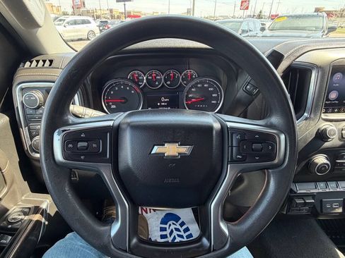 Used 2020 Chevrolet Silverado 3500 LT AWD/4WD image 18