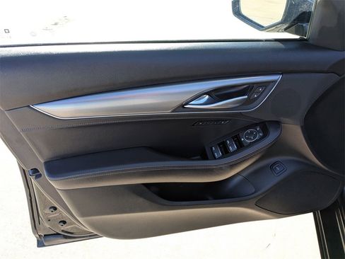 Used 2023 Cadillac CT5 Luxury image 11