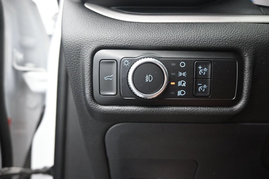 Used 2023 Ford Explorer XLT w/ Equipment Group 202A RWD image 32
