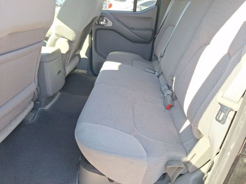 Used 2012 Nissan Frontier SV w/ SV Premium Utility Pkg image 29