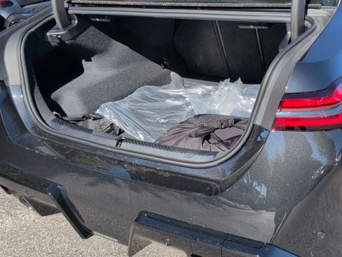 Used 2026 BMW M5 w/ Carbon Package image 37