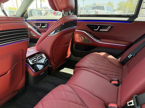 New 2026 Mercedes-Benz S 580e 4MATIC Sedan image 14