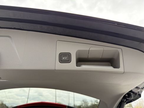 New 2026 Cadillac XT5 Premium Luxury image 23