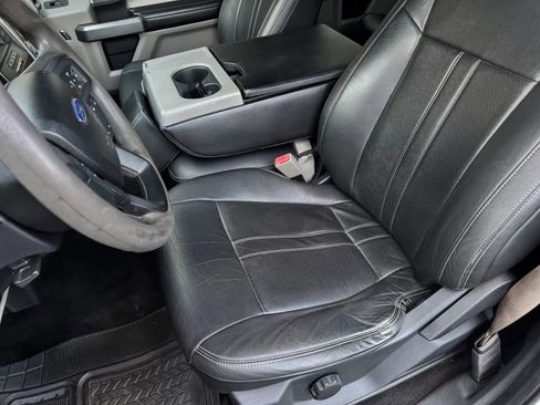 Used 2018 Ford F150 XLT w/ Trailer Tow Package AWD/4WD image 15
