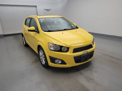Used 2015 Chevrolet Sonic LT w/ LT Promotional Package FWD image 13