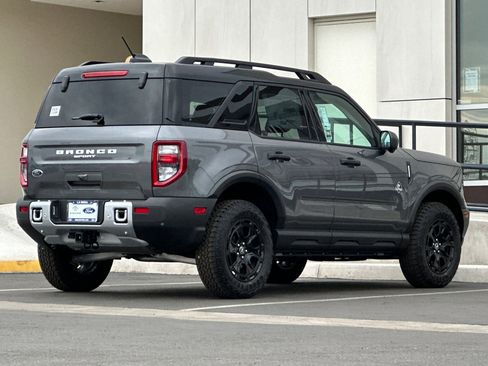 New 2025 Ford Bronco Sport Outer Banks w/ Sasquatch Outer Banks Package image 3