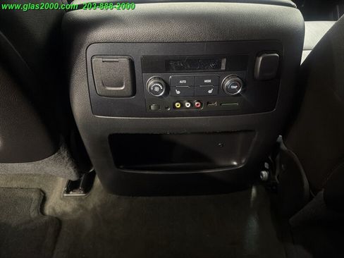 Used 2015 Chevrolet Suburban LT AWD/4WD image 33
