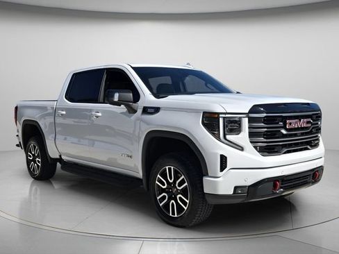 Used 2025 GMC Sierra 1500 AT4 w/ AT4 Premium Package AWD/4WD image 9