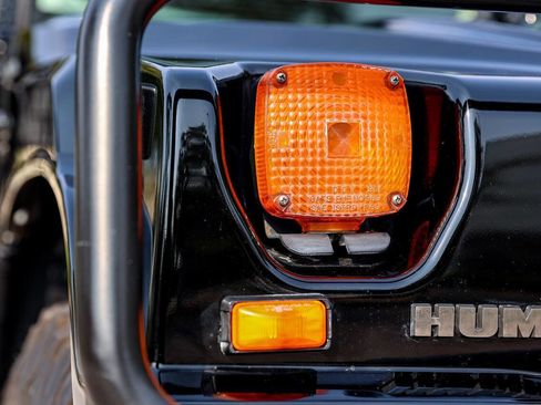 Used 2004 HUMMER H1 4-Door Wagon AWD/4WD image 21
