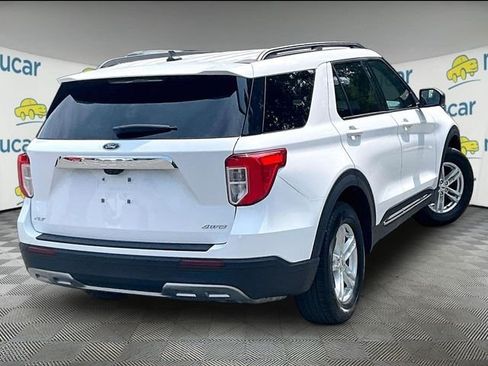 Used 2023 Ford Explorer XLT w/ Equipment Group 202A AWD/4WD image 13