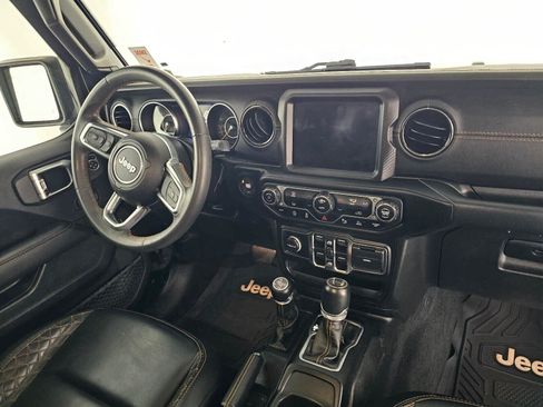 Used 2023 Jeep Gladiator Overland AWD/4WD image 11