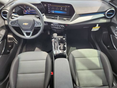 New 2026 Chevrolet Trax LT w/ Driver Confidence Package FWD image 17