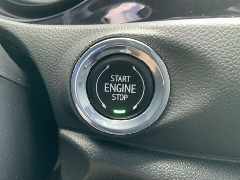 Used 2022 Buick Encore GX Select w/ Sport Touring Package FWD image 33