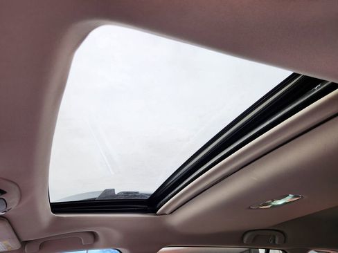 Used 2022 Subaru Outback Touring image 26