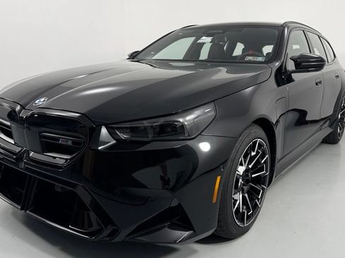 New 2027 BMW M5 Touring AWD/4WD image 3