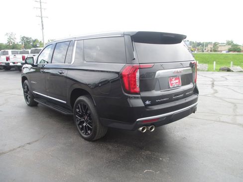 Used 2023 GMC Yukon XL Denali w/ Max Trailering Package AWD/4WD image 9