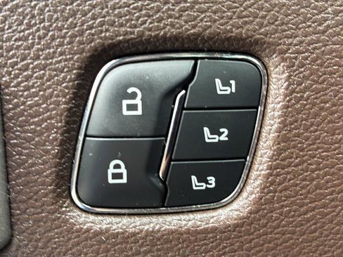 Used 2020 Ford F350 King Ranch w/ King Ranch Ultimate Package AWD/4WD image 38