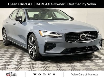 Used 2022 Volvo S60 B5 Momentum w/ Premium Package