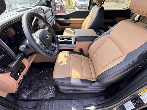 New 2026 Ford F250 Lariat w/ Black Appearance Package AWD/4WD image 16