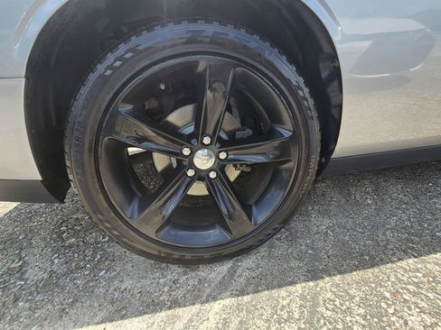 Used 2015 Dodge Challenger R/T w/ Quick Order Package 28B R/T RWD image 19