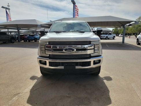 Used 2017 Ford F250 Lariat w/ Lariat Ultimate Package image 3