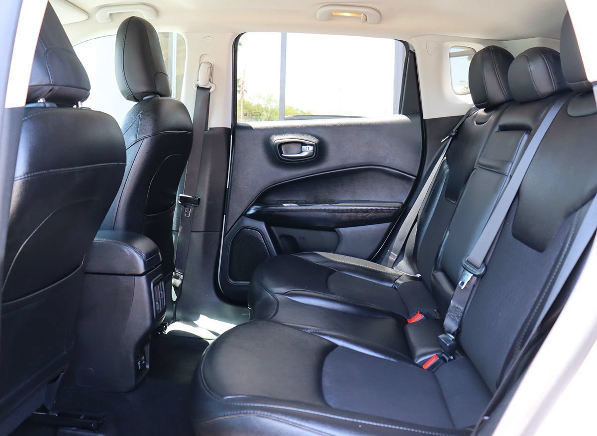 Used 2020 Jeep Compass Latitude FWD image 30