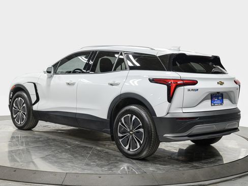 Used 2024 Chevrolet Blazer EV LT AWD/4WD image 4