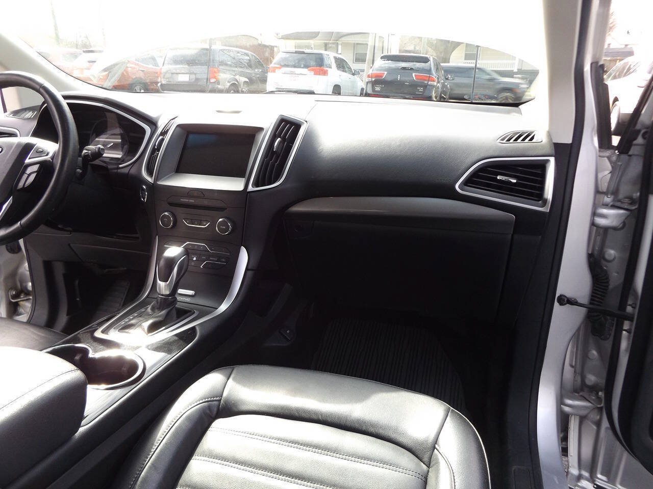 Used 2017 Ford Edge SEL w/ Equipment Group 201A AWD/4WD image 24